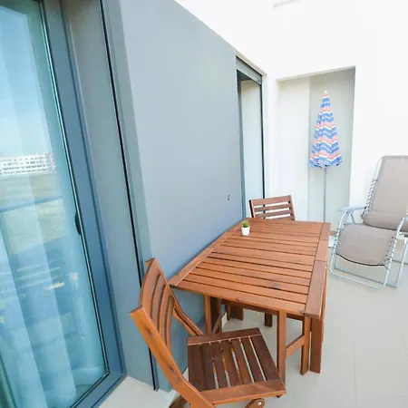 Apartment Sol E Mar T3 - By Smarthomes